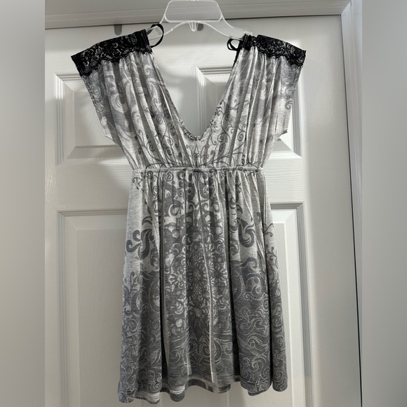 Women’s Mind Code top size small - Picture 3 of 5